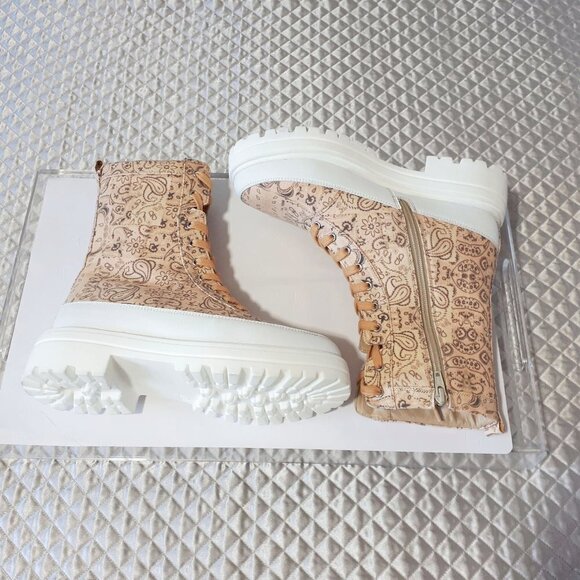 NWOT Free People jacquard print canvas lug sole lace-up "hiker" boots, EU 38 - Picture 14 of 16